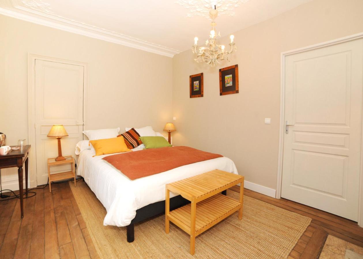 Le Jardin Cathedrale Bed & Breakfast Chartres Bagian luar foto