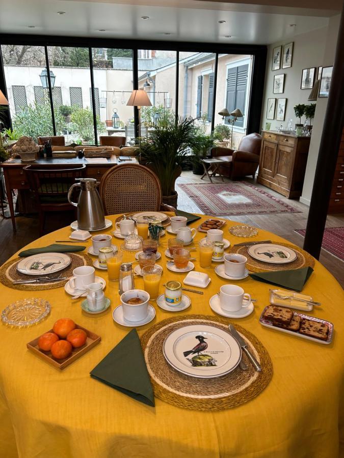 Le Jardin Cathedrale Bed & Breakfast Chartres Bagian luar foto